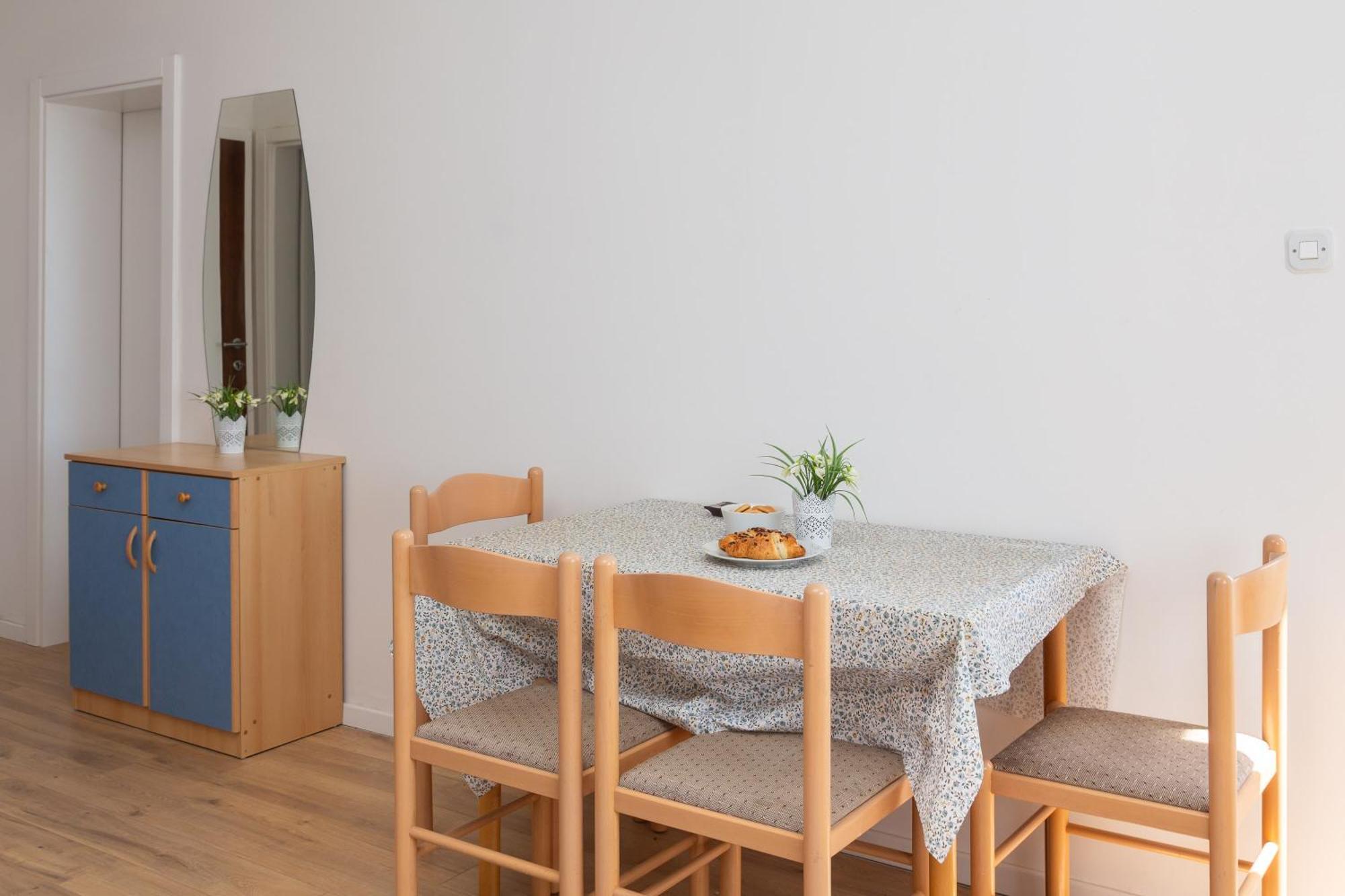 Magnolia Center Apartments Makarska Habitación foto